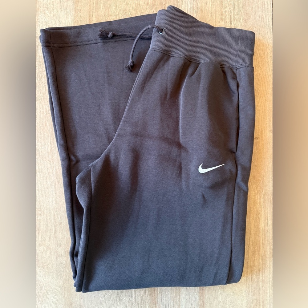 Nike Wide Leg Sweats
